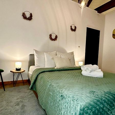 Luxury Suites Stay By Rikas Hotels Anversa Esterno foto